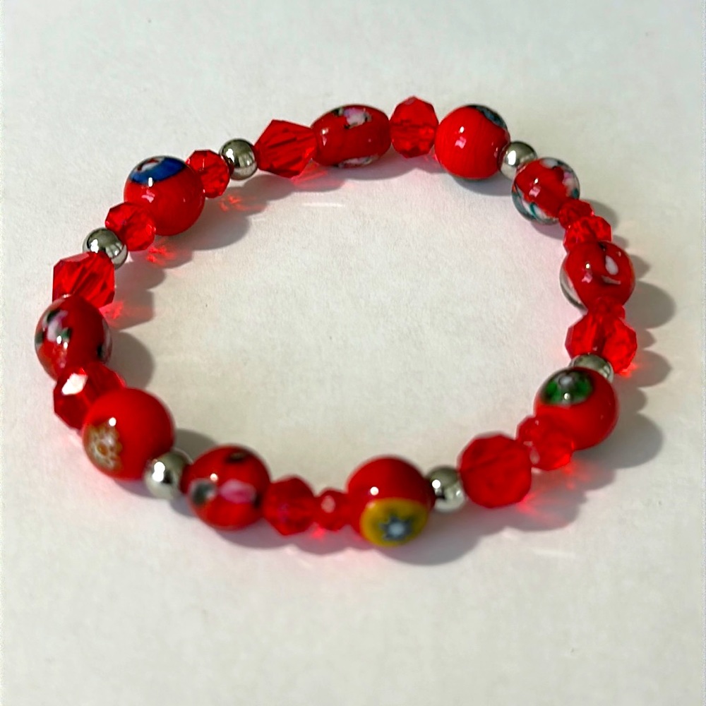 New Beautiful Handmade Ladies Red Beaded Bracelet